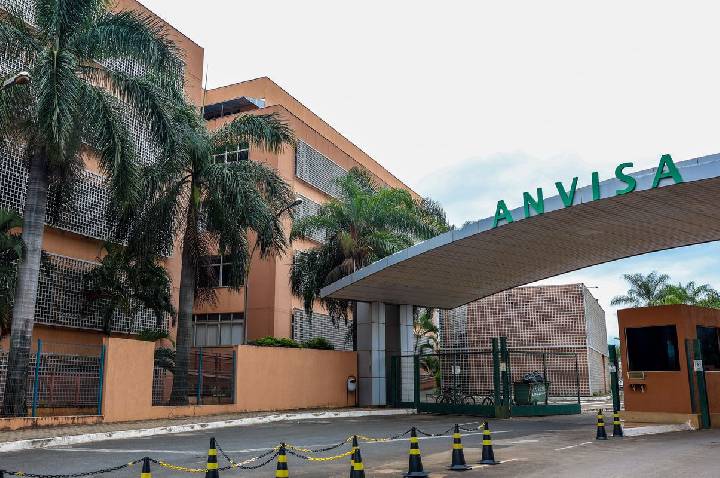 Anvisa proíbe suplemento irregular e suspende lotes de creatina