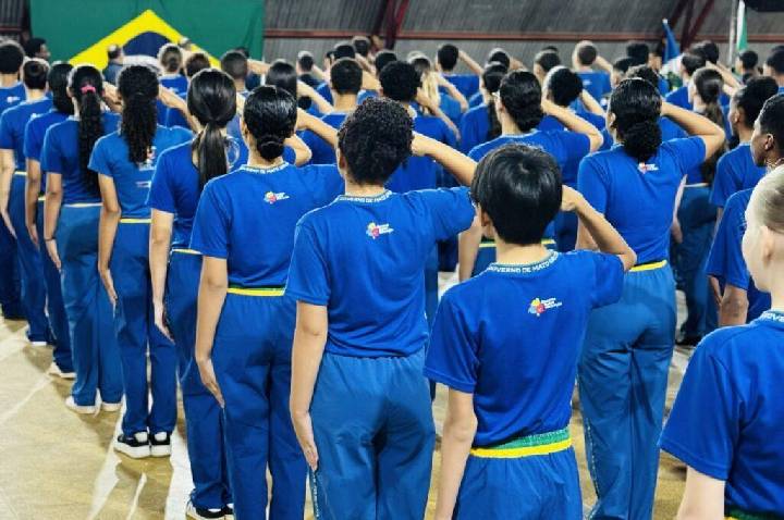 Rede Estadual de Ensino de MT passa a ter 227 escolas cívico-militares