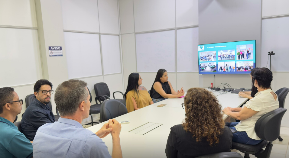 Equipe da prefeitura de Campo Verde vem a Nova Mutum em busca de boas ações pública