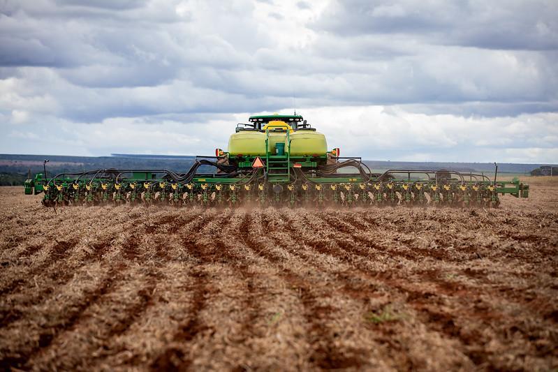 Mato Grosso deve liderar PIB dos estados brasileiros em 2025 e crescer quase o triplo da projeção nacional