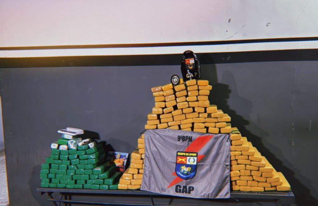 Polícia Militar apreende 250 quilos de maconha dentro de residência em Várzea Grande