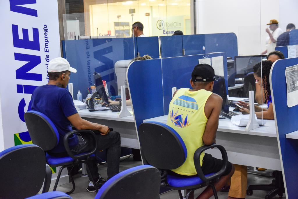 Confira as mais de 2,5 mil vagas de emprego disponíveis no Sine-MT nesta semana