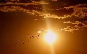 Calor intenso marca o fim de semana no país