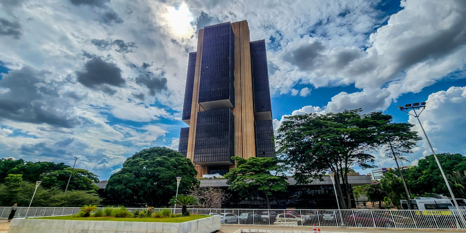 Bancos transferem R$ 5,7 bi de valores esquecidos para o Desenrola