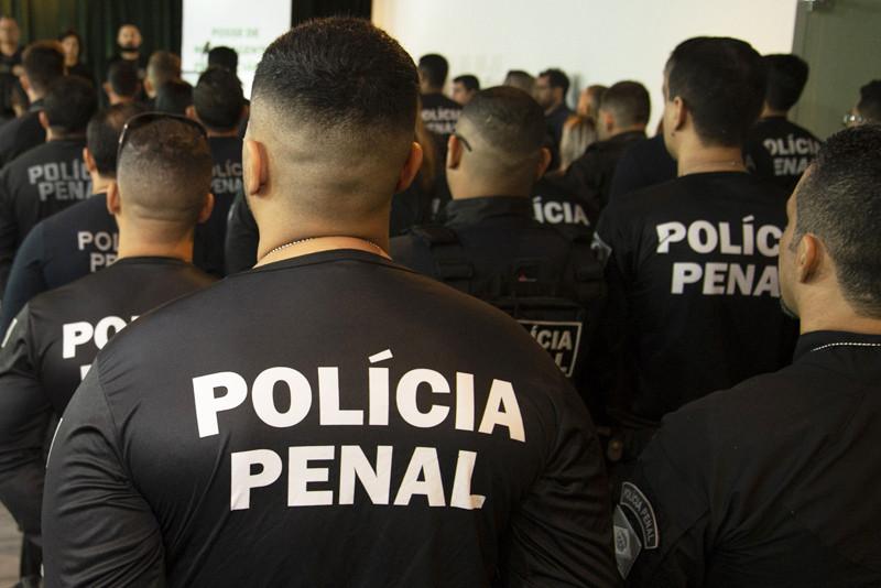 Déficit explode e Justiça cobra nomeação de policiais penais em MT