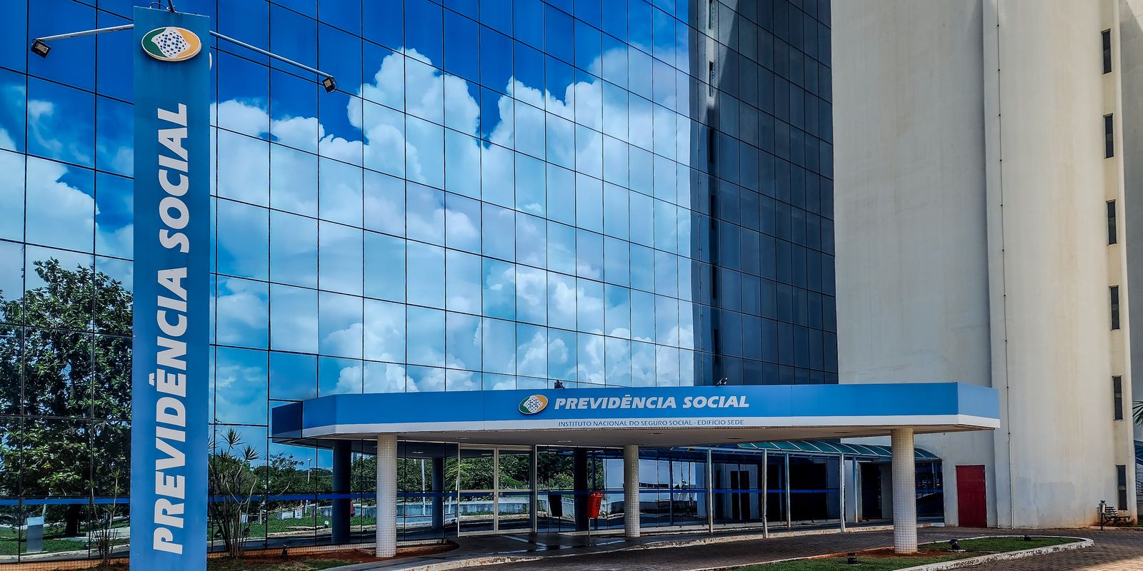 Vazamento de dados no INSS atingiu 2,8 milhões de CPFs