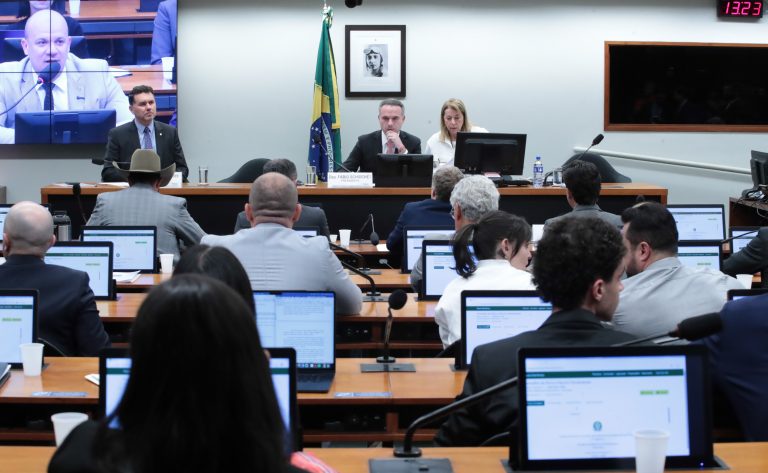 Conselho de Ética vota parecer que pede suspensão do deputado Marcos Pollon