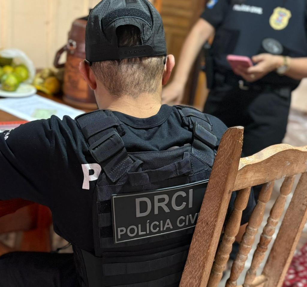 Polícia Civil mira grupo investigado por sextorsão contra influenciadora digital em Mato Grosso