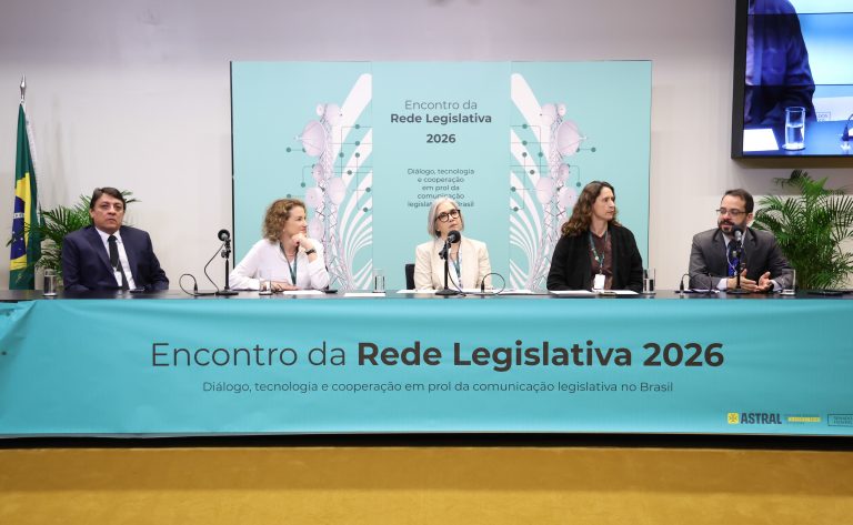 Rede Legislativa de Rádio deve ampliar alcance com novas emissoras e tecnologias