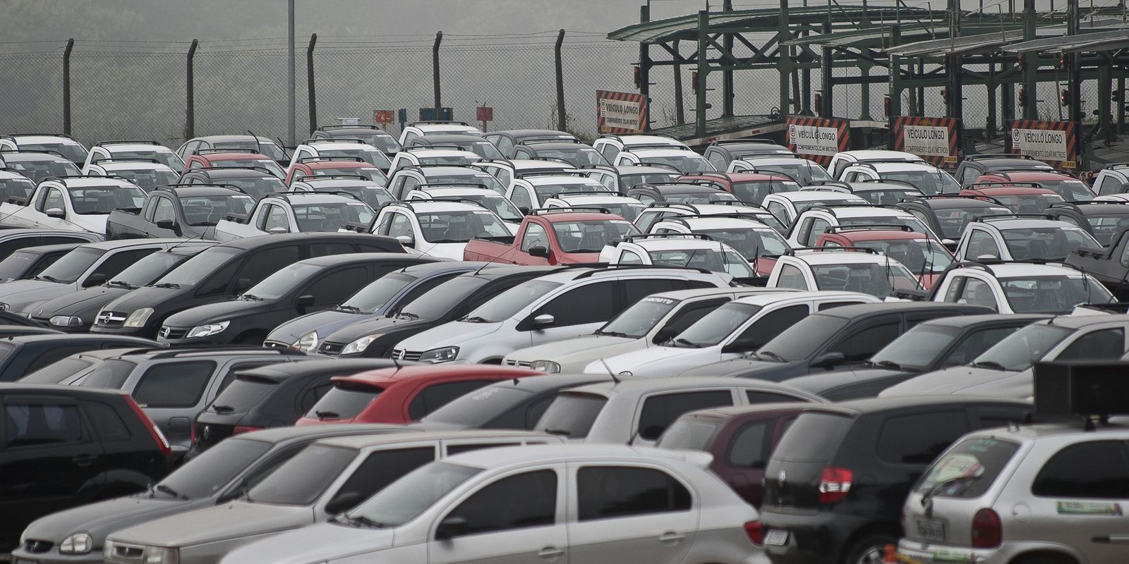 Venda de veículos novos no país sobe 15% até maio